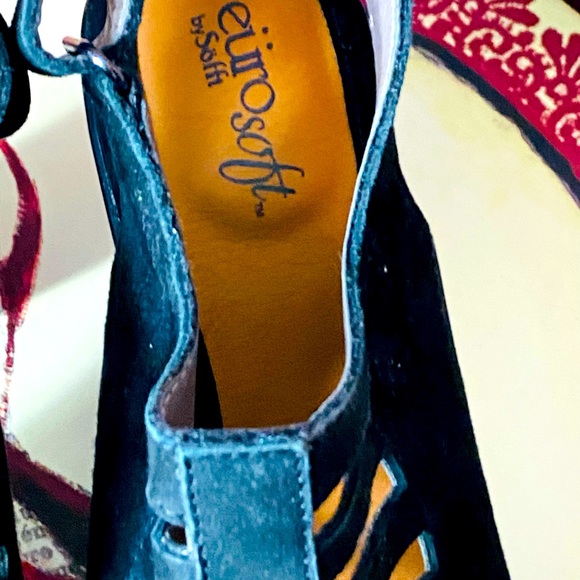 NEW eurosoft Vesta Women’s Suede Heel 6.5 - Picture 5 of 6